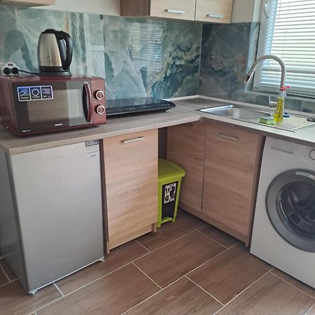 Apartmán Nha Nghi Cho Cap Doi Va Gia Dinh Praha Exteriér fotografie